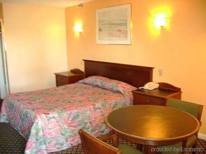 Hotel Corona Ca - Hwy 91 Экстерьер фото