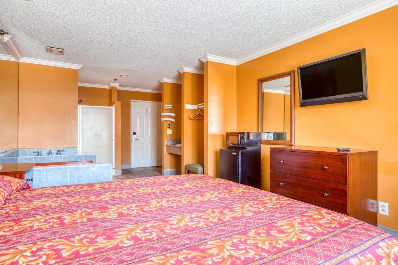 Hotel Corona Ca - Hwy 91 Экстерьер фото